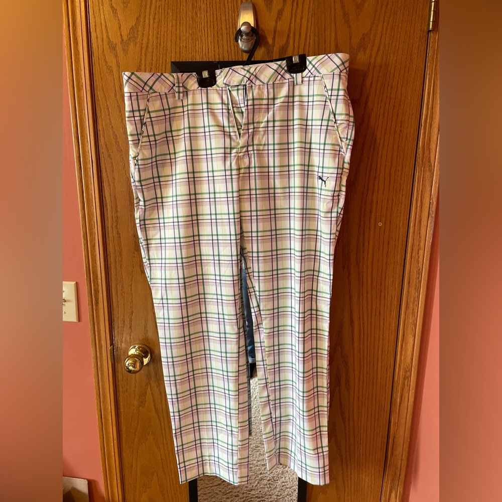 Puma golf pants. EUC. Size W36 L32